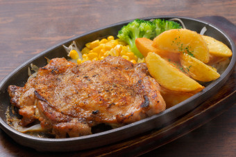 上州麦風鶏チキンステーキ