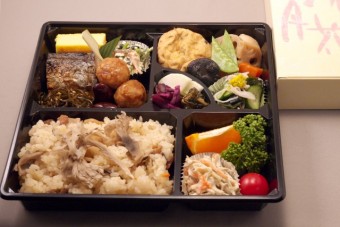 松花堂弁当