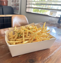 山盛りポテトフライ