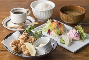 上州麦風鶏の唐揚げランチ