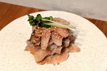 〆鯖と新生姜の胡麻和え