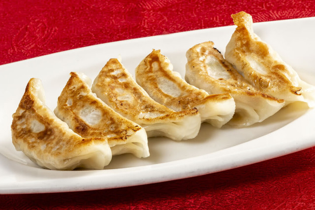 自社製華龍餃子（6個）