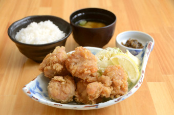 唐揚げ定食（6個）