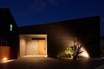 太田市本町の住宅街にポツンと佇む隠れ家