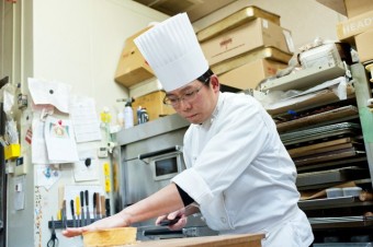 パティシエ　柿田　昌志