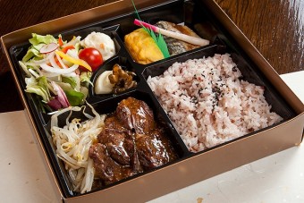 サイコロステーキ弁当