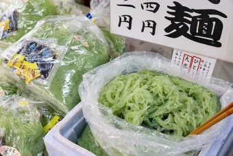 子持地域の特産コンニャク製品が人気