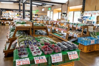 農産物直売所の「やまびこ」