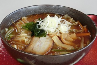 地元野菜を使ったオススメの盆地ラーメン