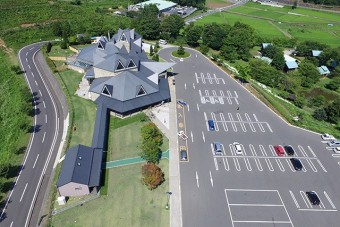 道の駅「中山盆地」の全景