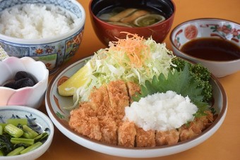 オススメの「奥利根もち豚」和風おろしカツ定食