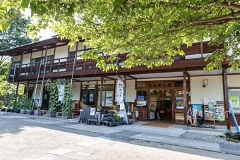 道の駅霊山たけやまの農産物直売所