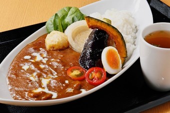 地元の野菜を使い学校給食にも提供される「玉村カレー」