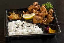 唐揚げ弁当