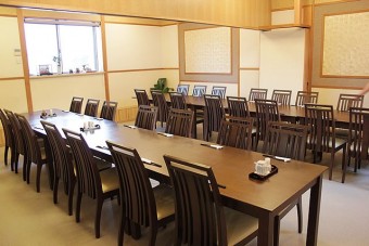 各種ご宴会・ご法要30名様まで承れます。