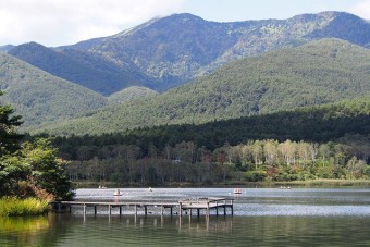 釣りもできるバラギ湖。