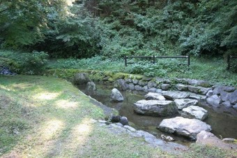 小さい子でも安心の「せせらぎ公園」。