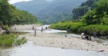 川遊びできる環境が人気。