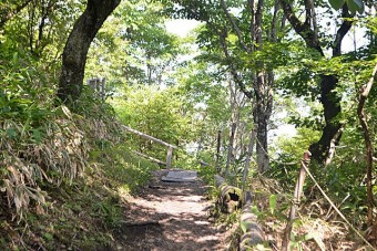 榛名富士山神社と頂上駅の中腹