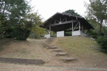 にぎやかにBBQを楽しもう。バーベキュー棟。