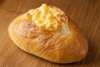 9位：チーズフランスパン