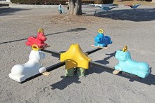 スプリング遊具