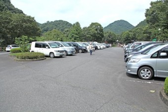 親水公園駐車場