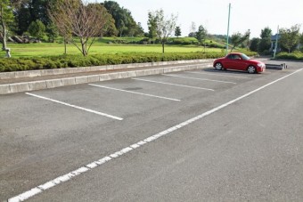 芝生広場わき駐車場