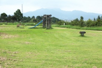 子ども広場全景