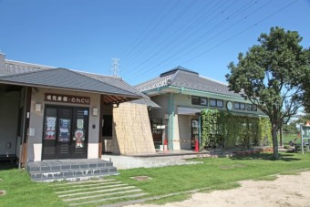 敷地内にある児童館どんぐり