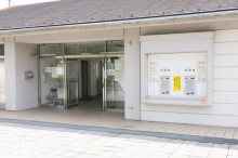 プール入口