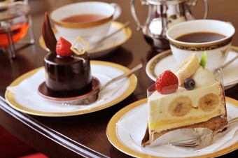 某人気店のケーキをお楽しみ頂けます