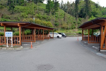 屋根付きの駐輪場