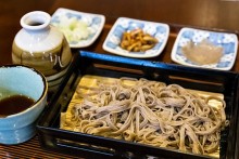 生粉打ち そば源の「十割蕎麦」