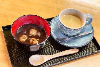 そばだんごの入った季節限定「そばぜんざい」