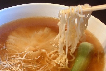 ちぢれの玉子入り細麺