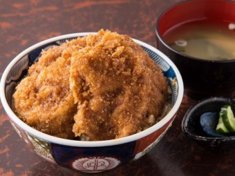 チキンソースかつ丼