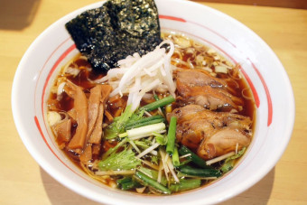 親鳥らーめん（熟成醤油）