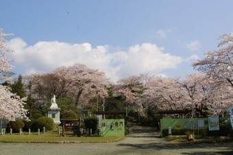 女神像広場