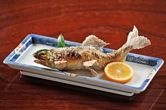 若あゆの塩焼き（季節）