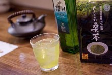 おすすめ!鏡月の桑茶割り