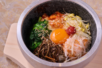 石焼ビビンバ