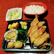 国産ひな鶏のパリパリ焼き御膳　1800円（税込）