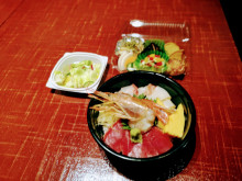 新鮮！海鮮丼御膳　1500円（税込）