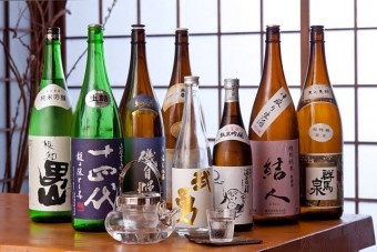 群馬ではあまり見られない、日本各地の珍しいお酒も。