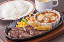 リブカットステーキ&ポーク煮チーズ焼