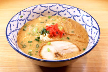 濃とんラーメン