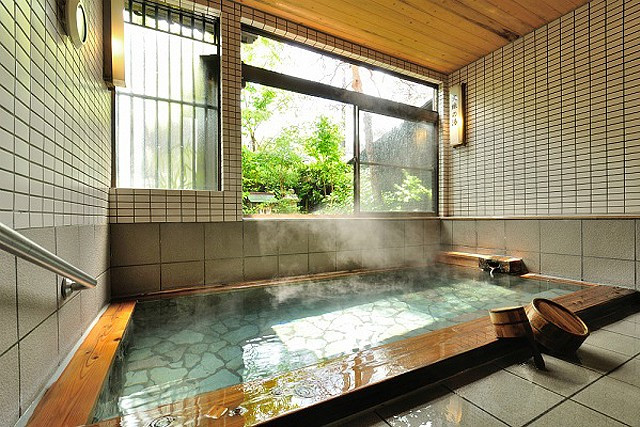 湯宿温泉 ゆじゅく金田屋 - 古き湯の町の雰囲気溢れる宿。自然湧出の 