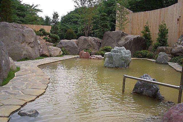 北軽井沢シルキーハイランド 絹糸の湯 北軽井沢のリゾートエリアの日帰り温泉 源泉掛け流し露天風呂
